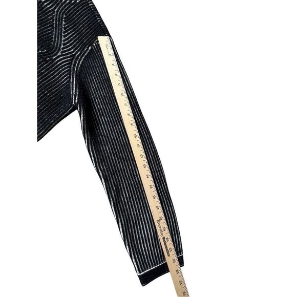 & Other Stories Wool Crewneck Sweater size M Black Gray Cream Abstract - Picture 6 of 8